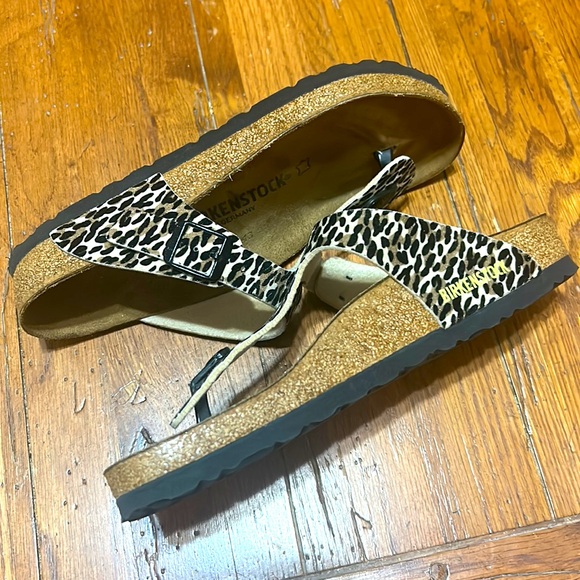 BIRKENSTOCK GIZAH Leopard Animal Print Thong SANDAL Gently worn 39 EUR/8-8.5 US - Picture 3 of 11
